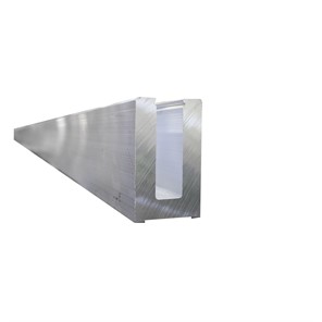 Aluminum Wet Glaze Shoe Moulding, 2.50